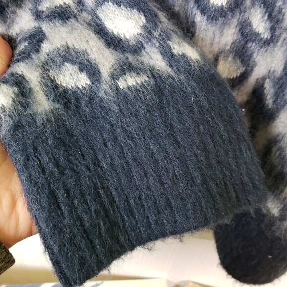 Current/Elliott Blue Animal Print Langenlook oversize sweater Sz 1 - Picture 6 of 12